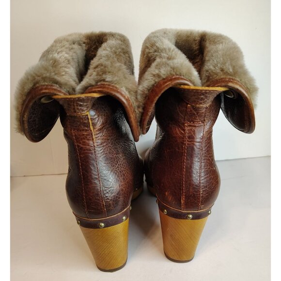 UGG Size 6 Lynnea Chestnut Studded Distressed Clog Boot Foldover Shearling Cuff - Picture 5 of 11